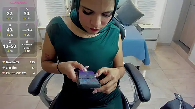 Zulema_hamdi's cam snapshot