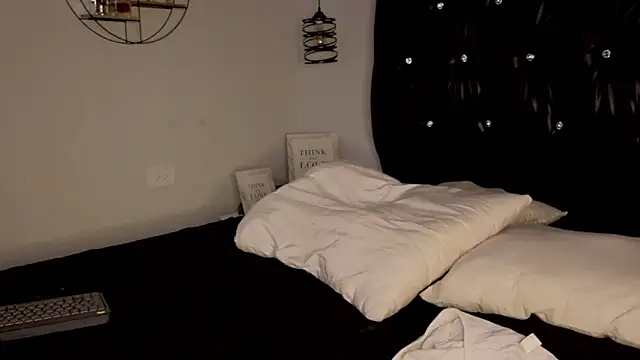 Antonella_RiosFG's cam snapshot