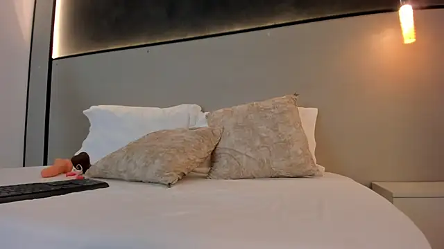 zoee_zi's cam snapshot