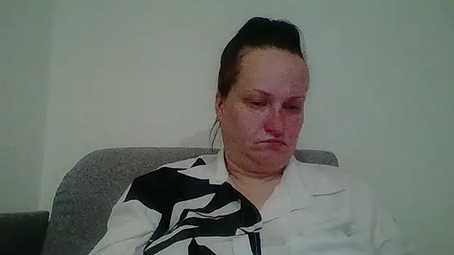 _squirty_cum_lady_'s cam snapshot