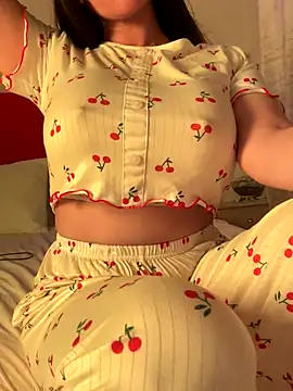 OnlyRima's cam snapshot