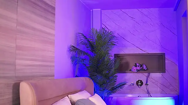 ZenyaNoir's cam snapshot