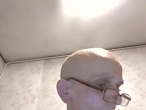 mariusica1@xh's cam snapshot