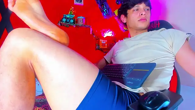 LilOwen_'s cam snapshot