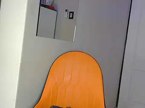 Doja_Peach live sex cam