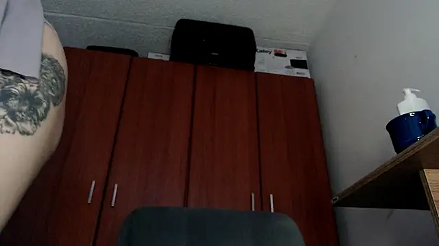 Juls_winter_'s cam snapshot