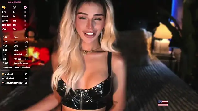 ZyraGoddes live sex cam