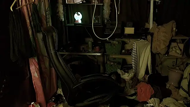 Ombeline1 live sex cam