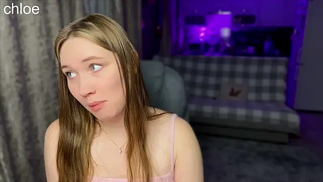 ChloeMillerMeow's cam snapshot