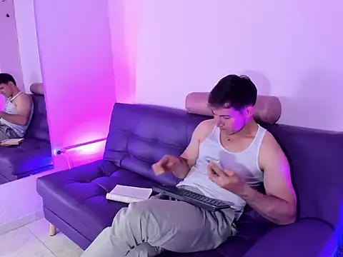 AlexanderBianchi2's cam snapshot