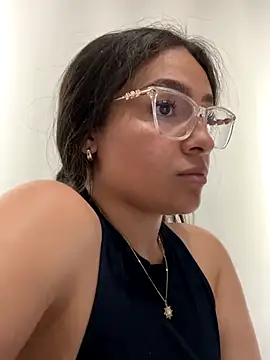 Alyha_Cortes's cam snapshot