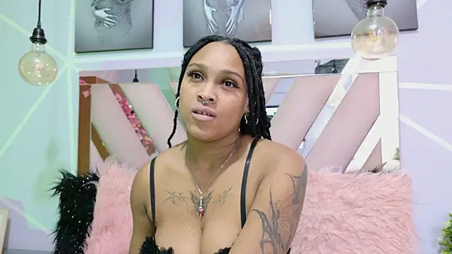 Elith_noa's cam snapshot