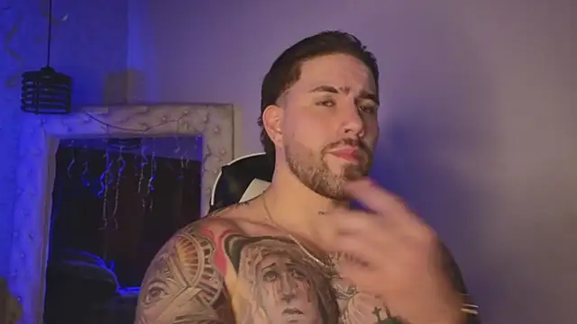 Ades_Lowe's cam snapshot