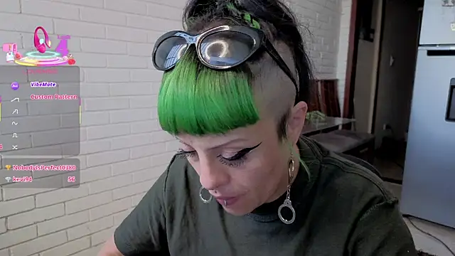 freyaa_sorcerees live sex cam