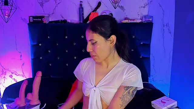 Dakotaa_Johnson's cam snapshot