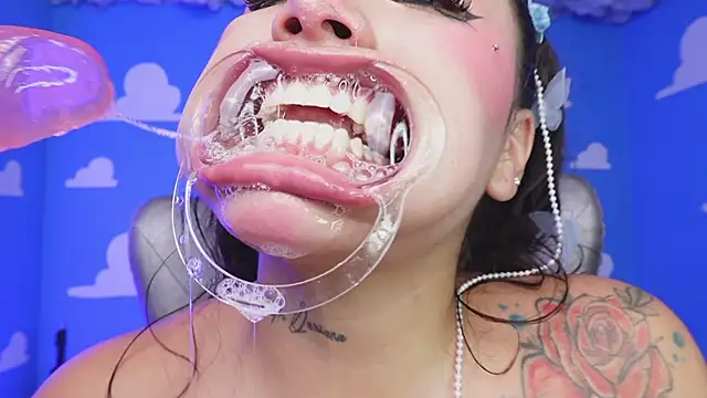 miss_keisi's cam snapshot