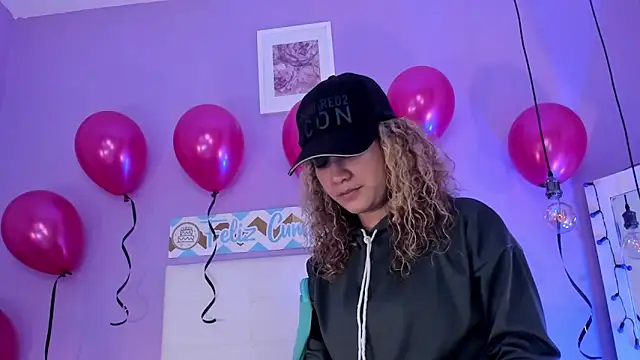 Charlotte11-11's cam snapshot