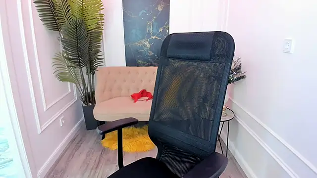 TiffanyYounge's cam snapshot