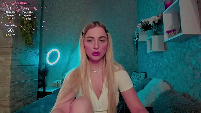 Mika_Rayy's cam snapshot