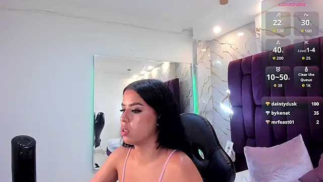 cloe_spencerr's cam snapshot