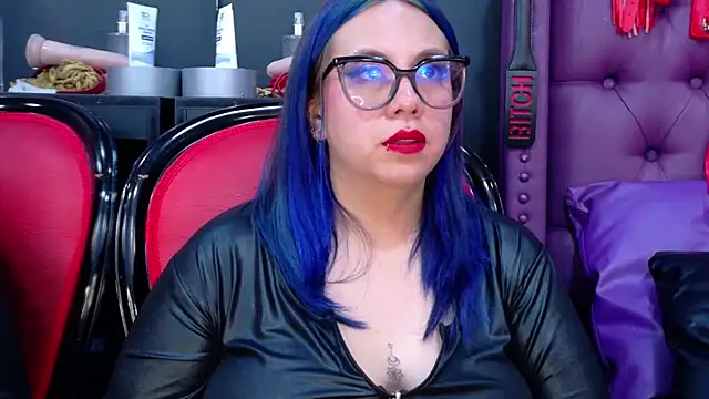 BellaBarness's cam snapshot