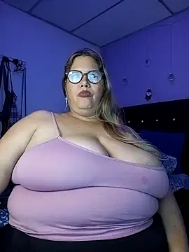 EllisW8's cam snapshot