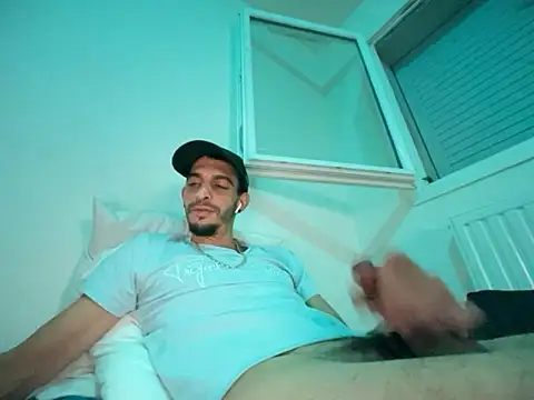 Rebeu313 live sex cam