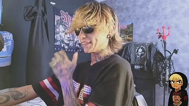 AcidMilo's cam snapshot