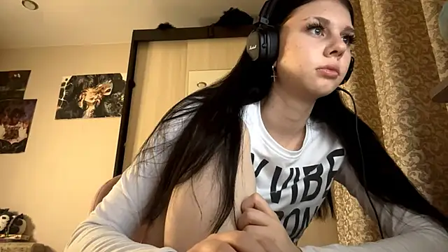 AnGallo's cam snapshot