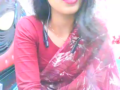 Silver_Queen07's cam snapshot