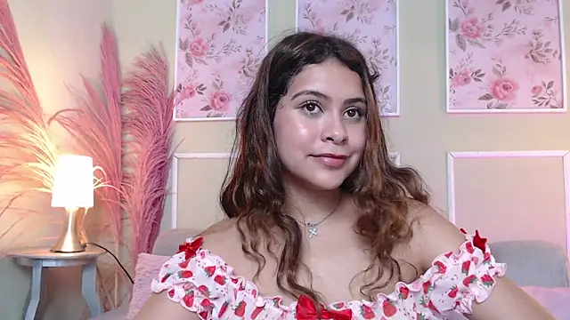 CurlyDani's cam snapshot