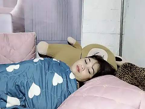 Lyly_nuce's cam snapshot