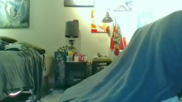 eatmeplease44's cam snapshot