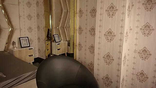 Qeen_blackk's cam snapshot