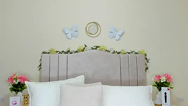 Valeria_Cruz83's cam snapshot