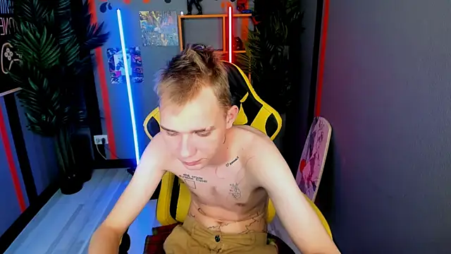 TimBlaks's cam snapshot