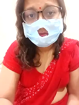 Mahira_sharma01's cam snapshot