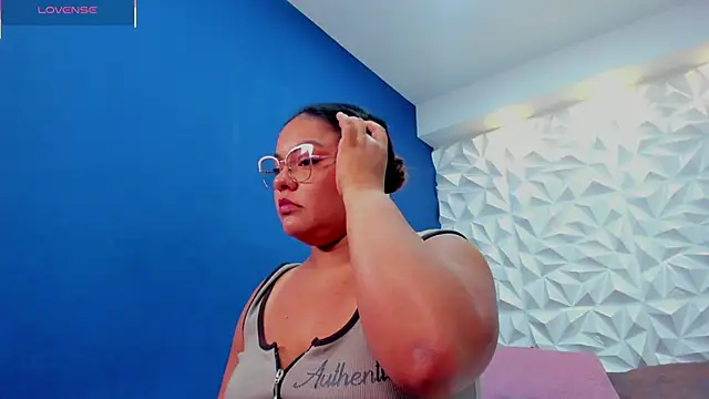 freya_cole_'s cam snapshot