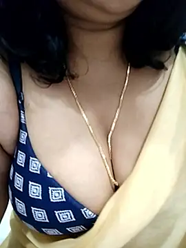 divyareddy-telugu's cam snapshot