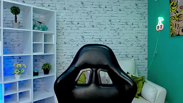 loaizalust's cam snapshot