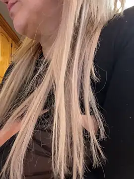 LittleMissEeve live sex cam