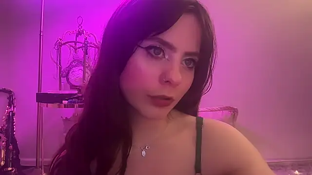 crystalsbaby's cam snapshot