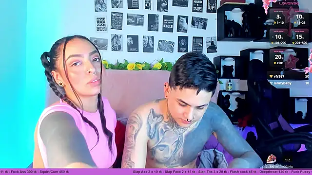 Sarahandzack's cam snapshot