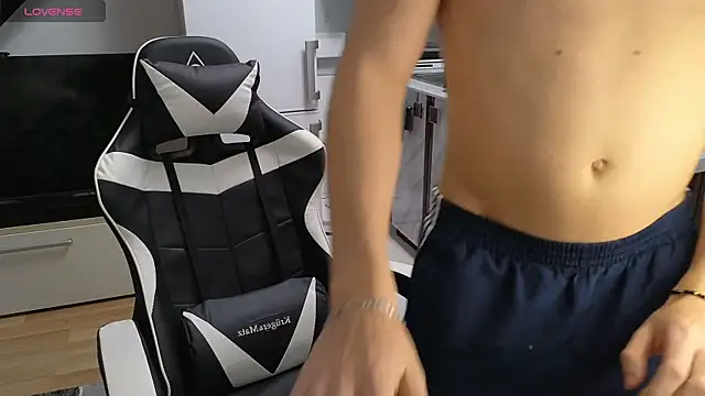 RyanStorm_'s cam snapshot