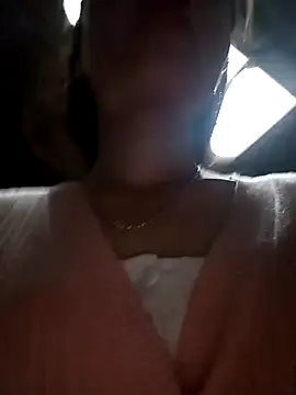 Phuongphuongg's cam snapshot