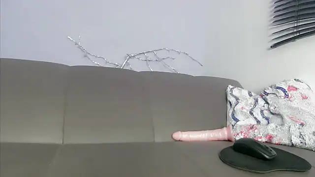 mishel_hott's cam snapshot