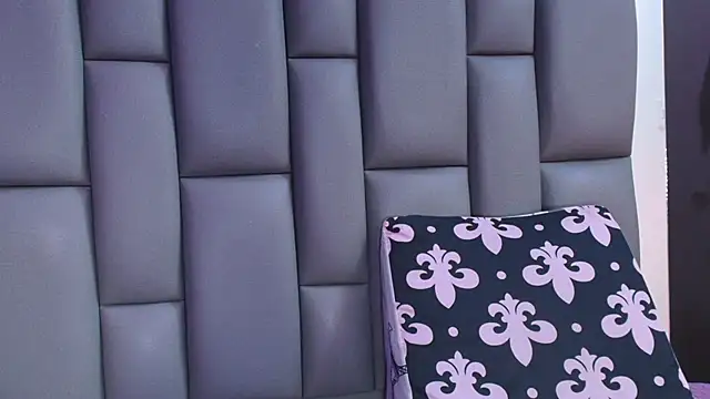 kissme_luna's cam snapshot