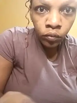 HappygalTheQueen's cam snapshot