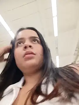 Julieth_hot-69's cam snapshot