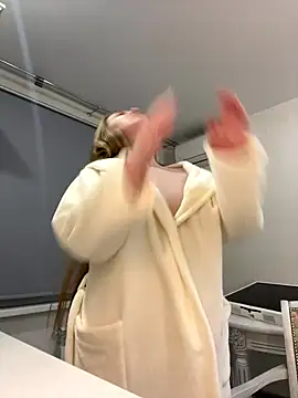 DeniMilkyyyyy's cam snapshot